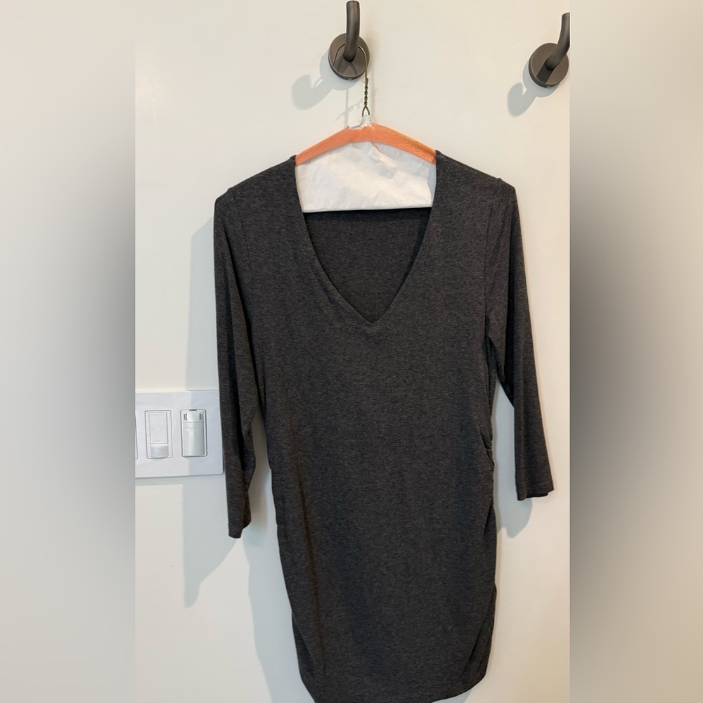 Isabella Oliver Charcoal Long Sleeve V-Neck Top